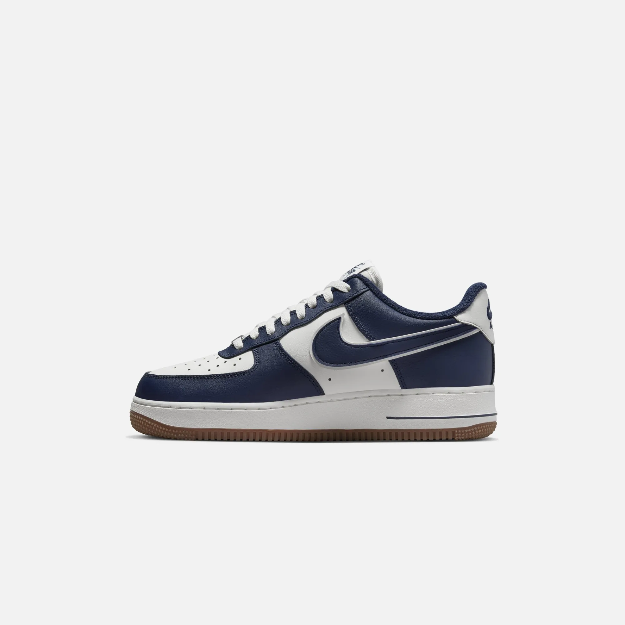 Outlet Nike Air Force 1 `07 Lv8 Sail / Midnight Navy-Gum Med Bro