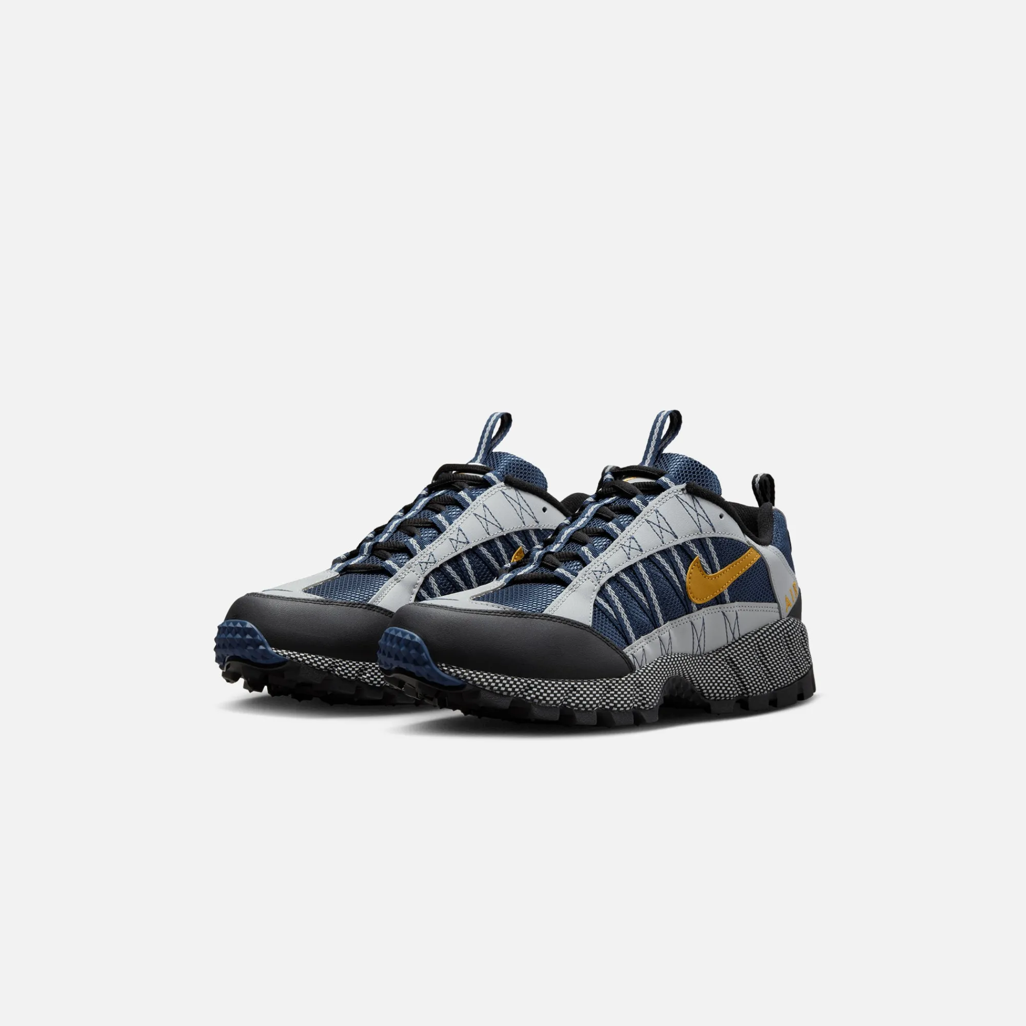Shop Nike Air Humara Qs Silver / Midnight Navy / Black / Desert Bronze