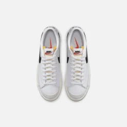 Store Nike Blazer Low `77 Vintage White / Black / Sail / Orange