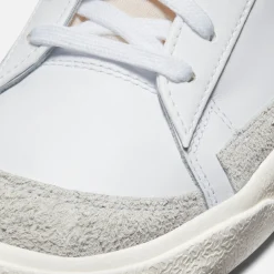 Store Nike Blazer Low `77 Vintage White / Black / Sail / Orange