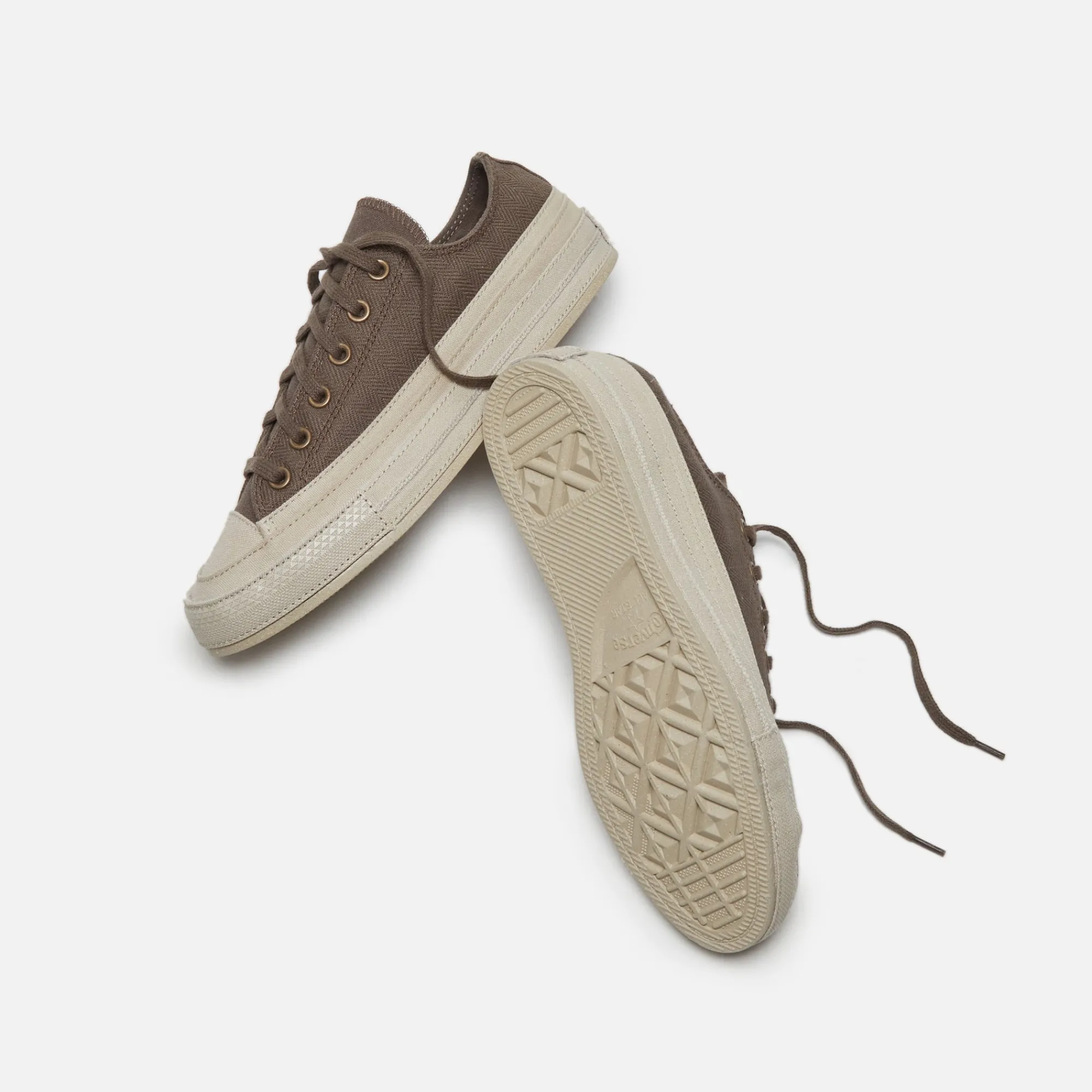 Clearance Converse Chuck 70 Engine Smoke / Toad / Beach Stone