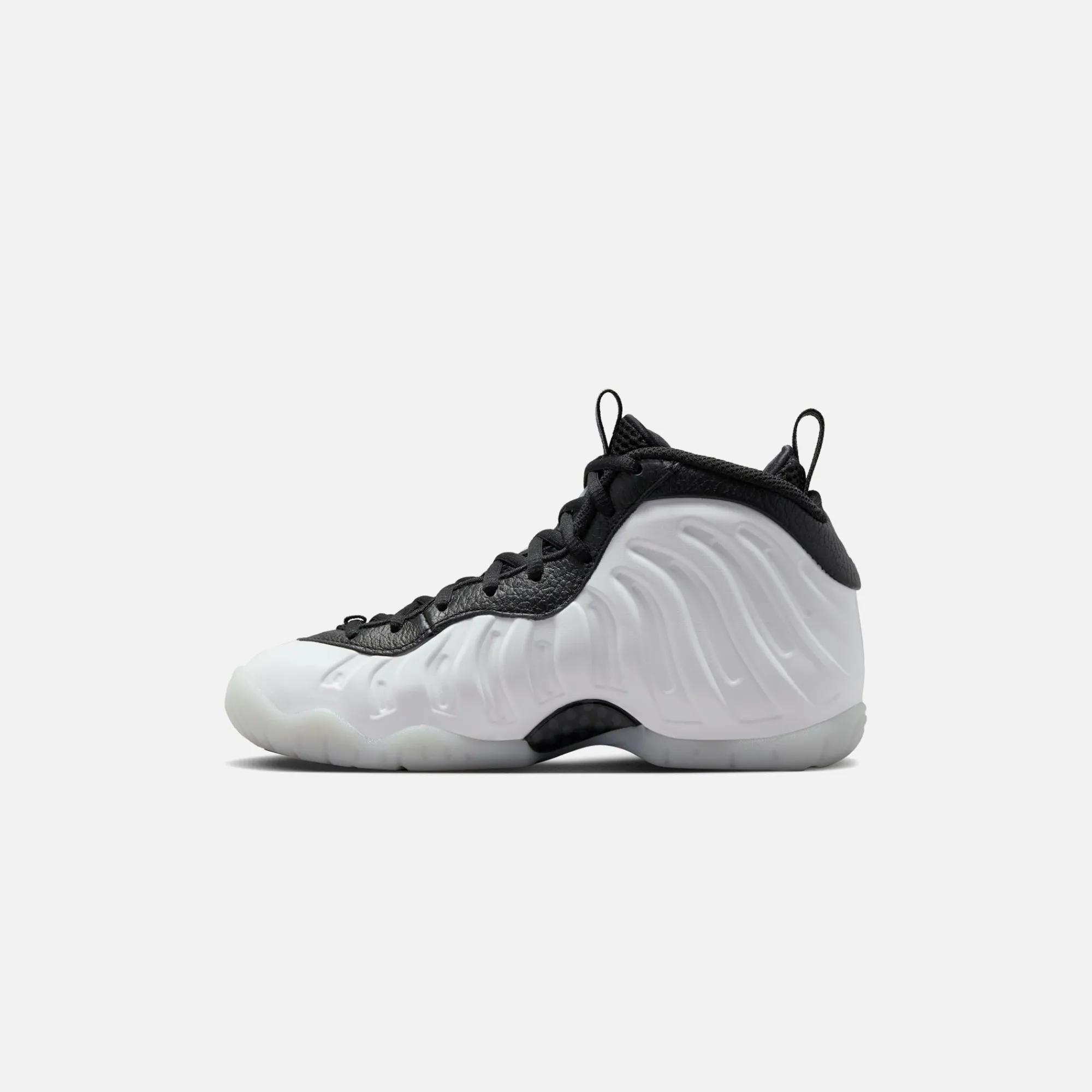 Fashion Nike Grade School Lil Posite One White / Metallic Silver / Black