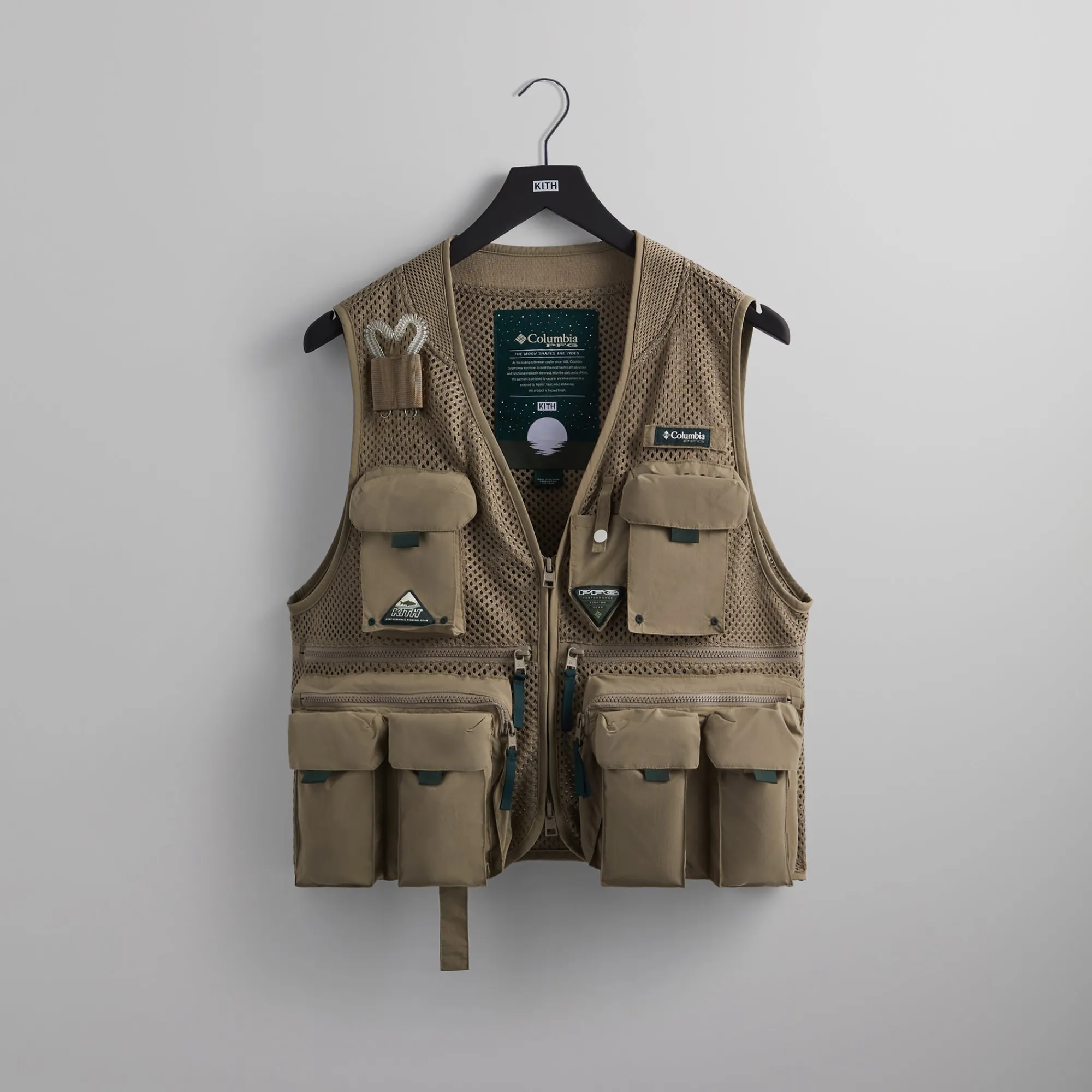 Online Kith For Columbia Pfg Cool Creek™ Vest Pebble