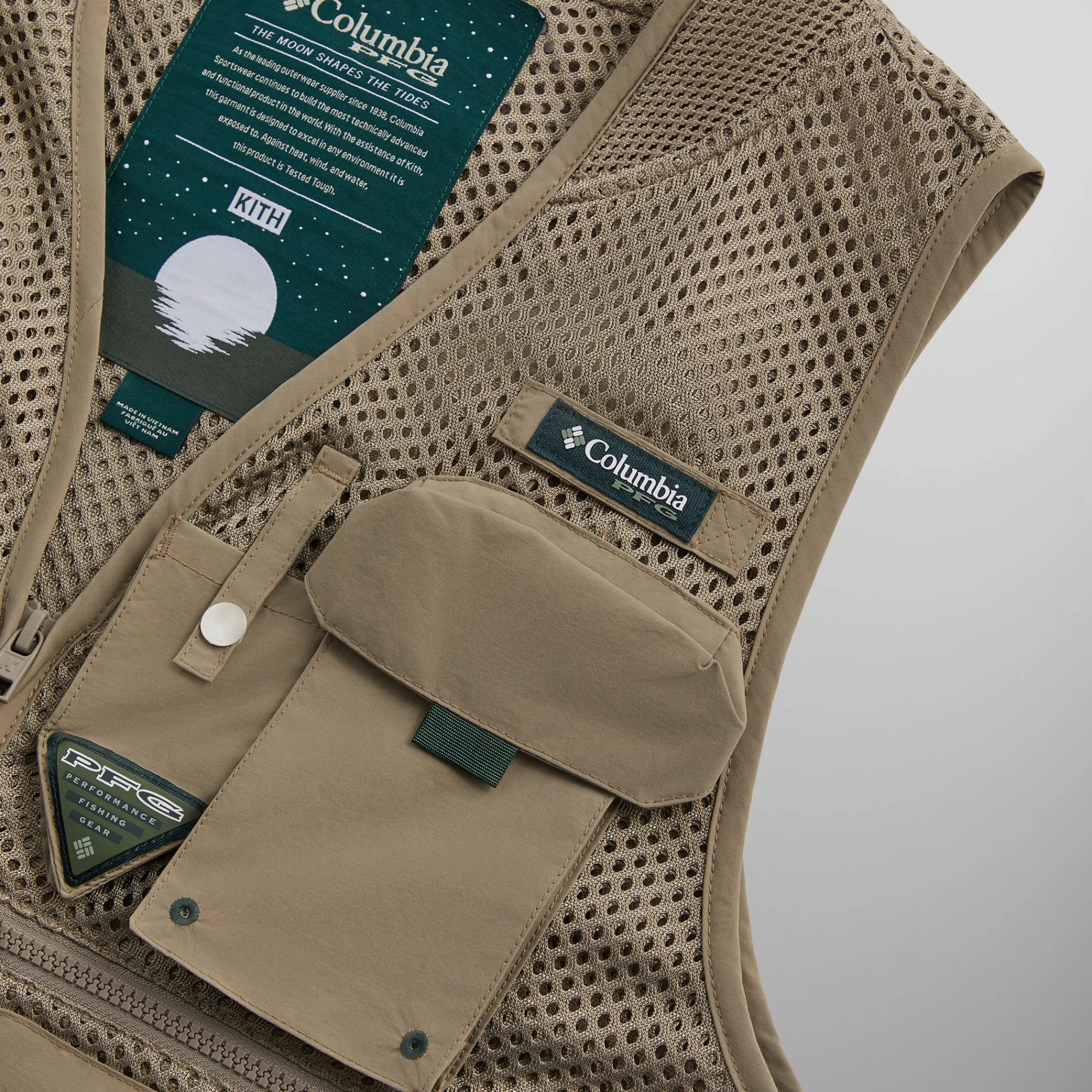 Online Kith For Columbia Pfg Cool Creek™ Vest Pebble