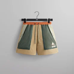 Shop Kith For Columbia Pfg Deschutes Valley™ Short Sierra Tan