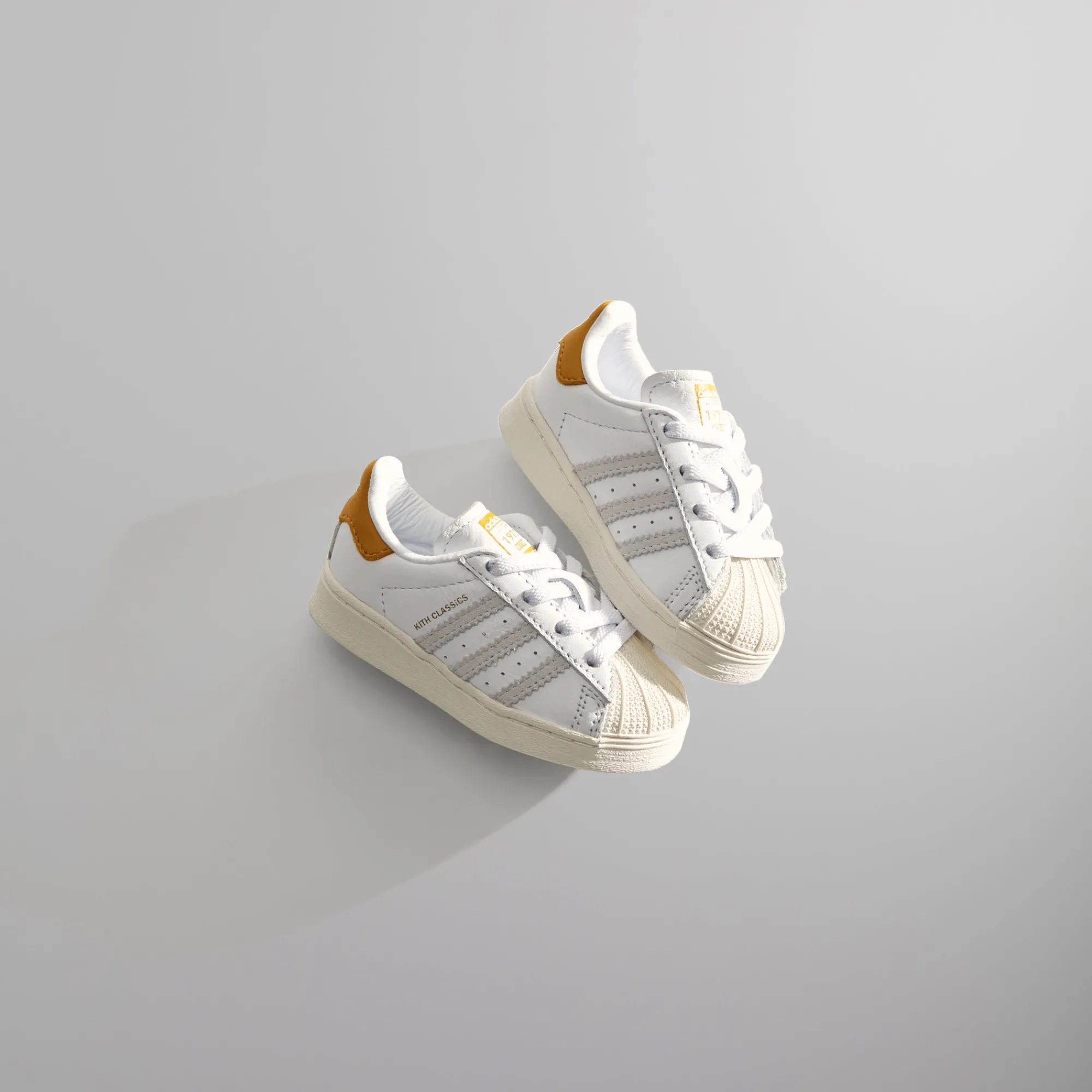 Cheap Kith Kids Classics For Adidas Originals Toddler Superstar White / Off White