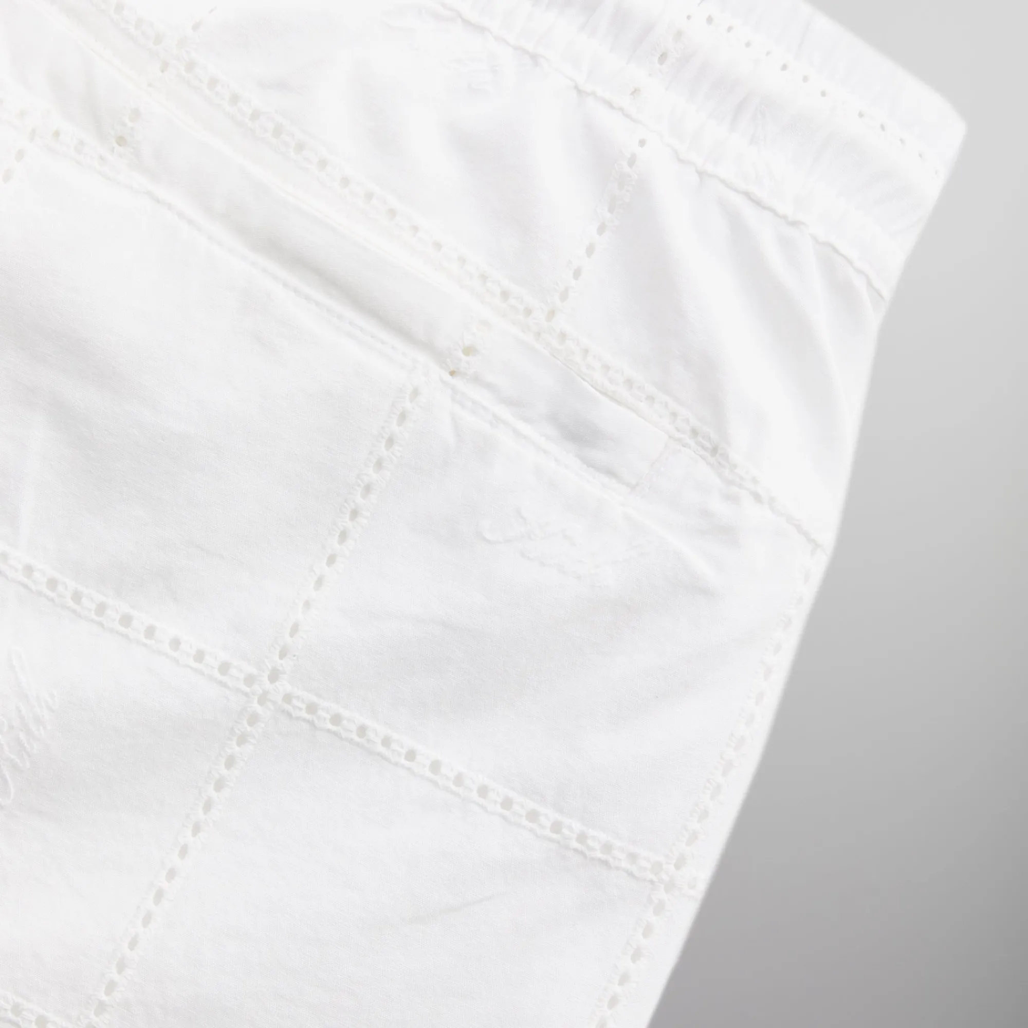 Sale Kith Windowpane Eyelet Belmont Short White