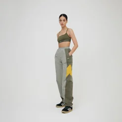 Online Kith Women Carter Color-Blocked Wind Pant Plaster