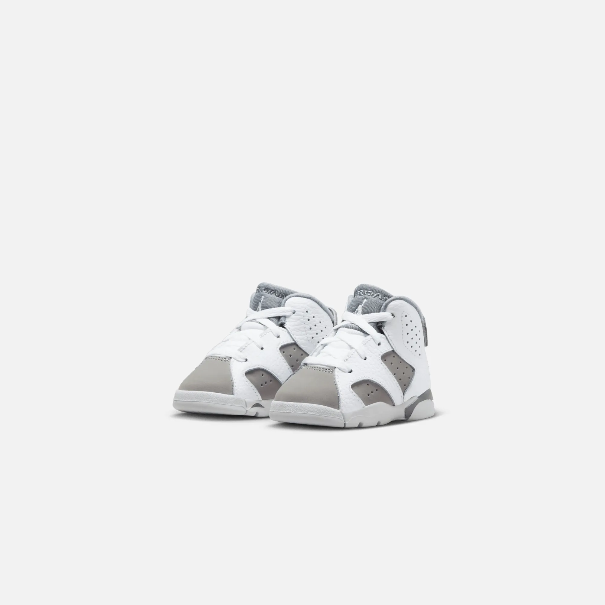 Shop Jordan Nike Toddler Air6 Retro White / Medium Grey / Cool Grey