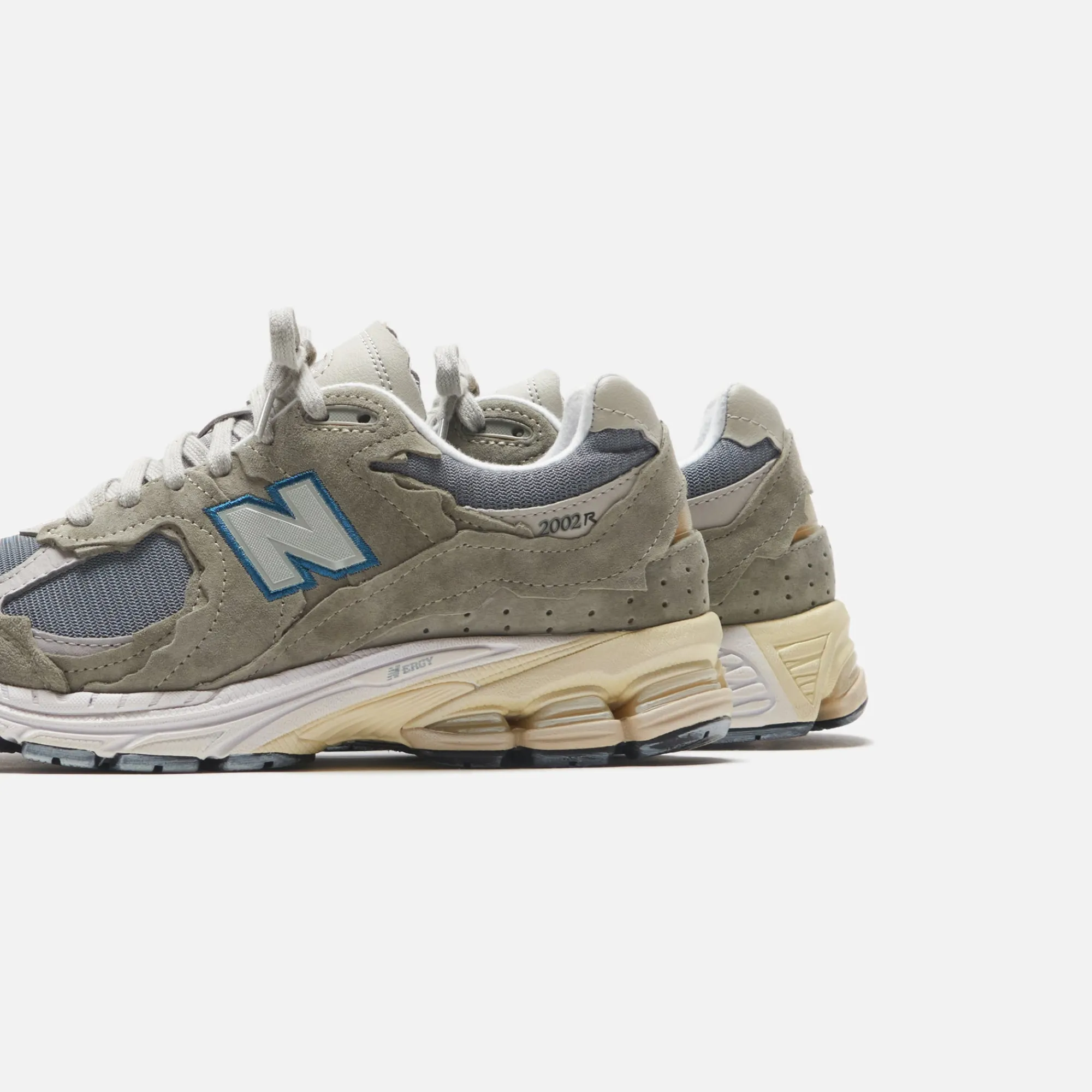 Outlet New Balance 2002R Refined Future Pack Mirage Grey