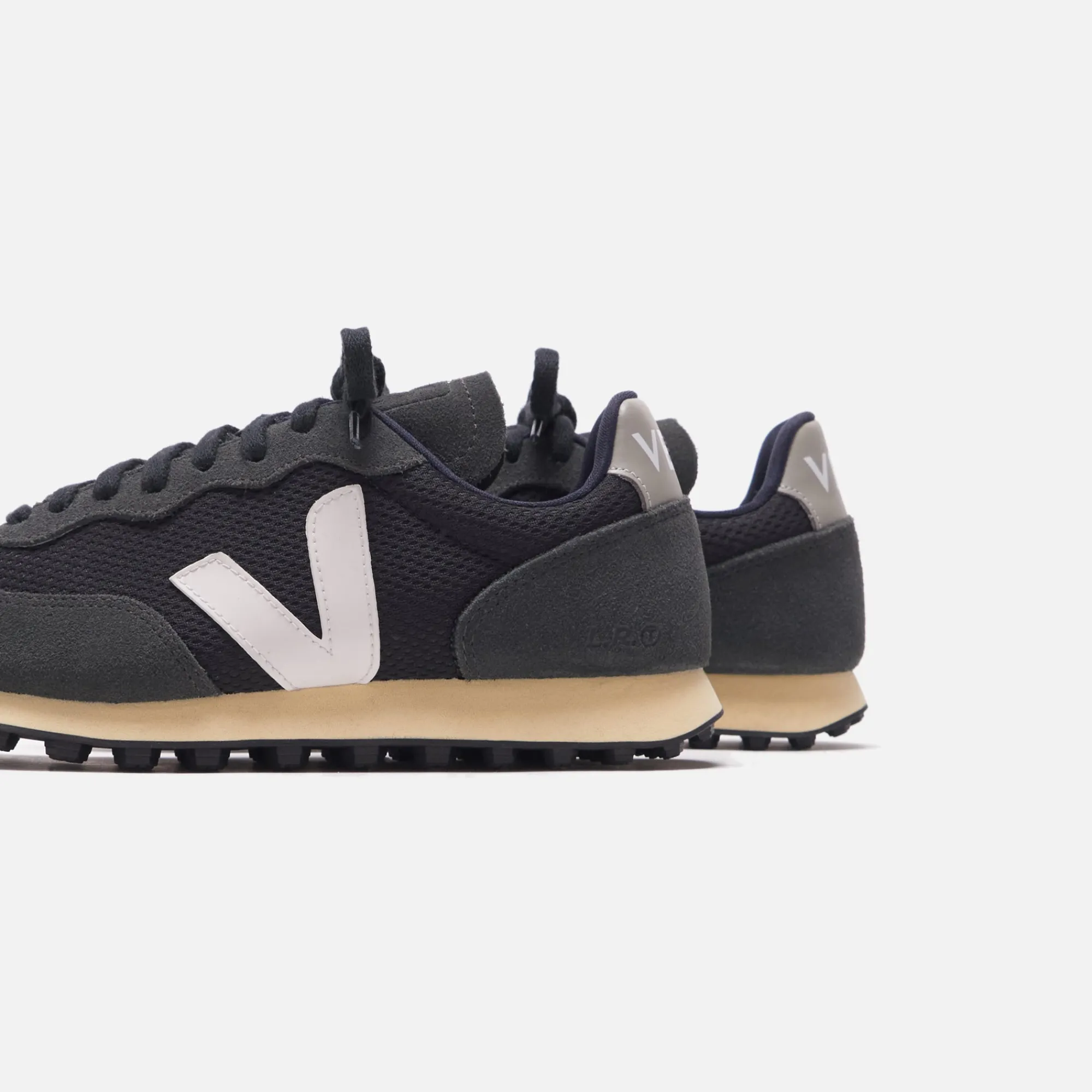 Cheap Veja Rio Branco Alveomesh Black / White / Oxford Grey