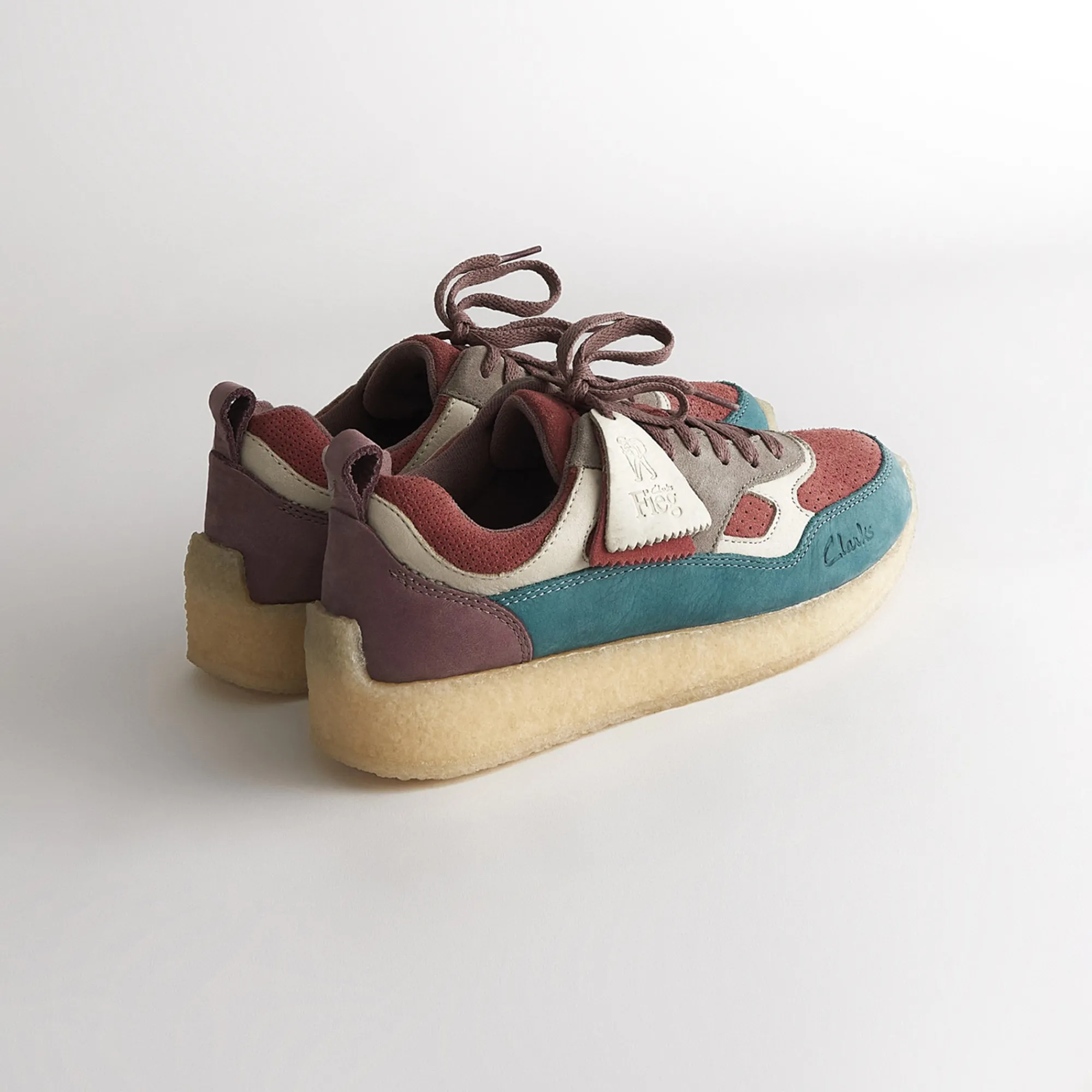 Cheap Kith Ronnie Fieg For Clarks 8Th Street Lockhill Pink / Blue