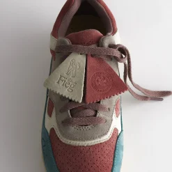 Hot Kith Ronnie Fieg For Clarks 8Th Street Lockhill Pink / Blue