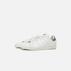 Best adidas Stan Smith Core White / Off White / Pantone