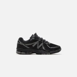 Flash Sale New Balance 860V2 Black / Silver Metallic