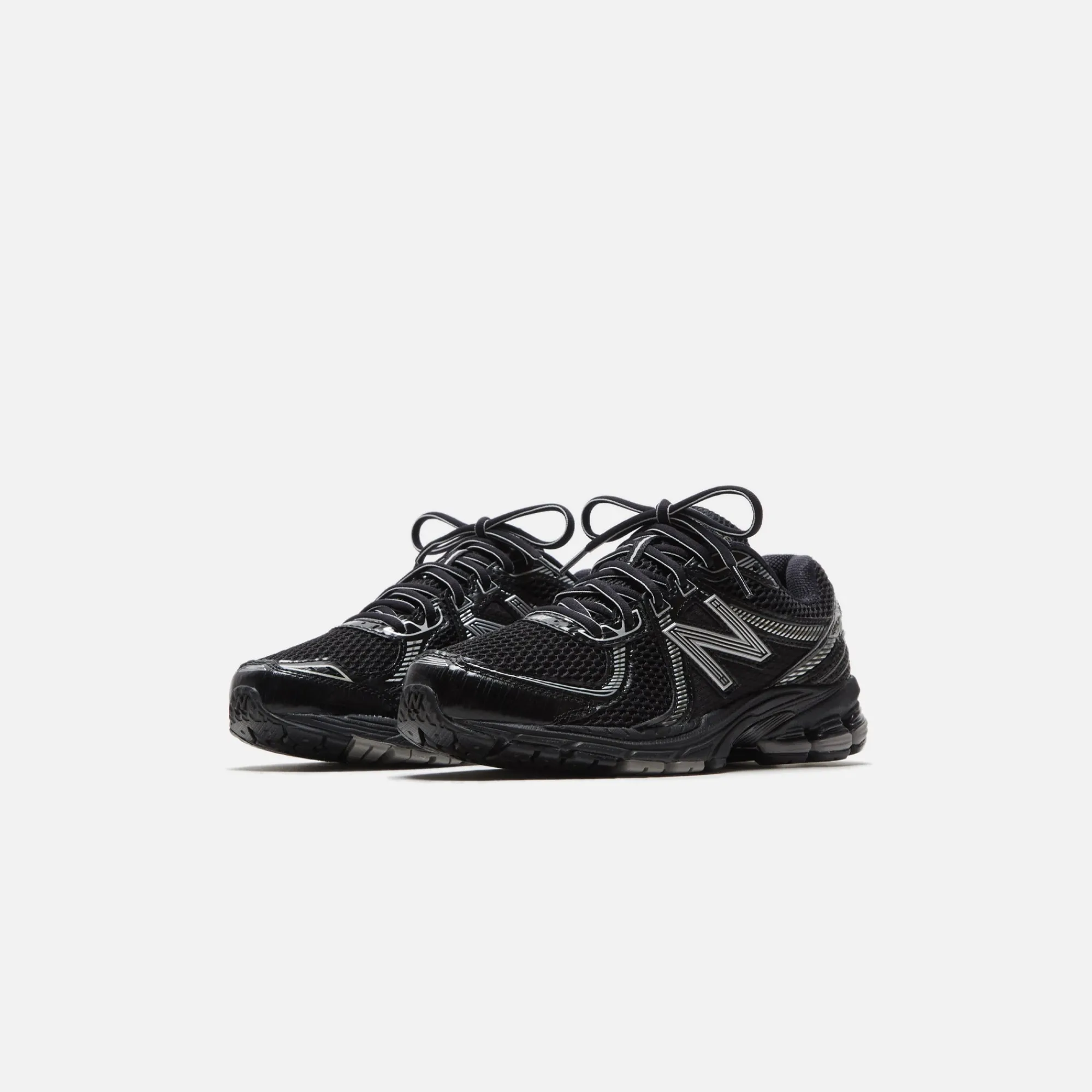 Flash Sale New Balance 860V2 Black / Silver Metallic