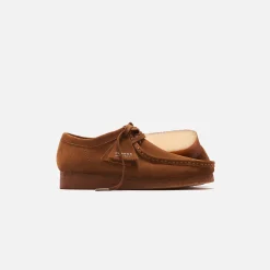 Flash Sale Clarks Wallabee Boot Cola