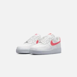 New Nike Wmns Air Force 1 `07 Se Summit White / Sea Coral / White