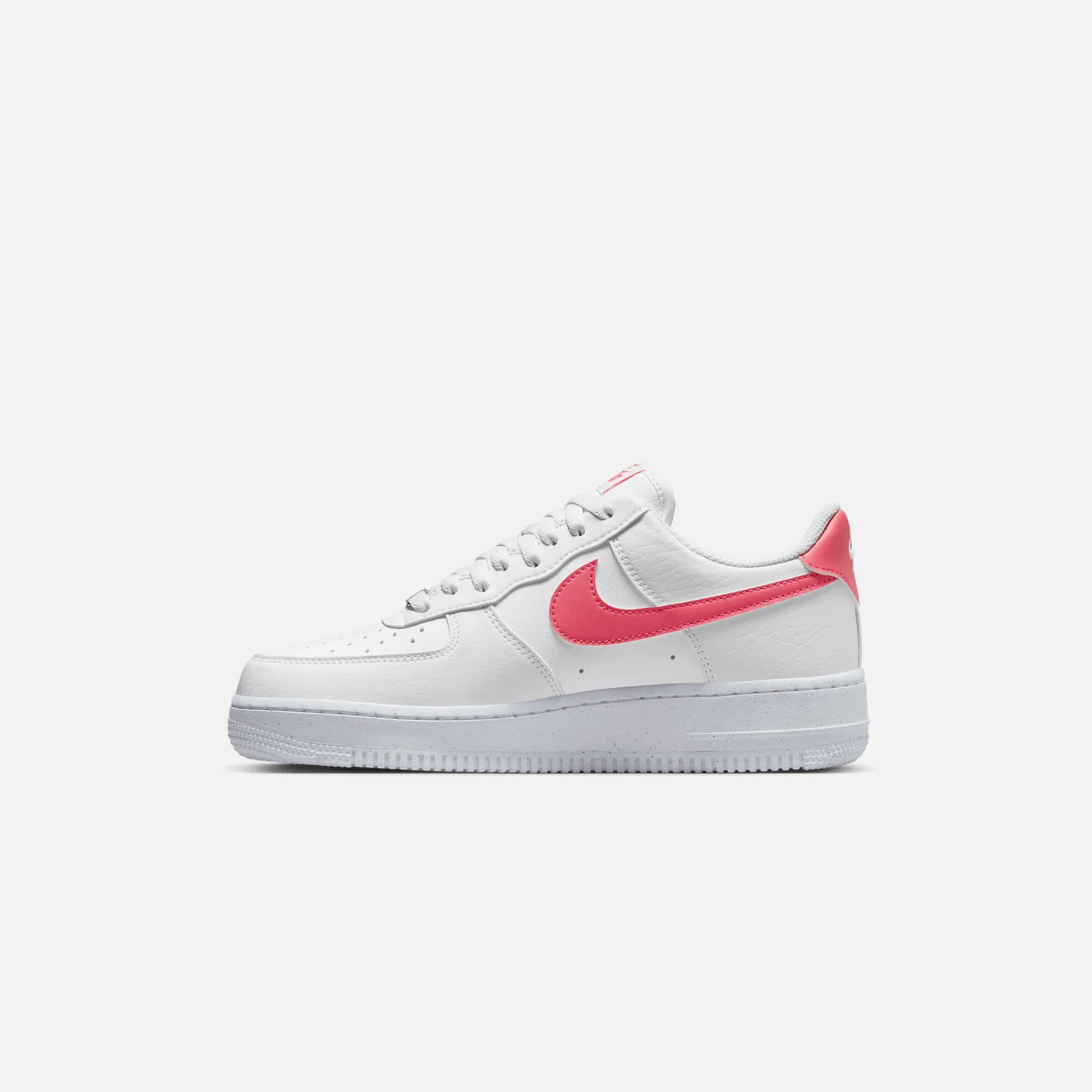 New Nike Wmns Air Force 1 `07 Se Summit White / Sea Coral / White