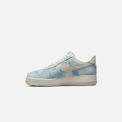 Sale Nike Wmns Air Force 1 '07 Se Celestine Blue / Sail