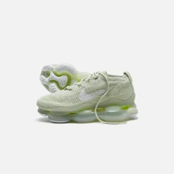 Discount Nike Wmns Air Max Scorpion Olive Aura / White / Volt