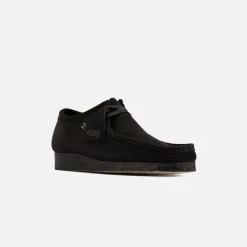 Shop Clarks Wmns Wallabee Low Black Suede