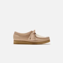 Shop Clarks Wmns Wallabee Raffia Natural