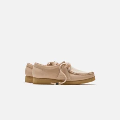 Shop Clarks Wmns Wallabee Raffia Natural